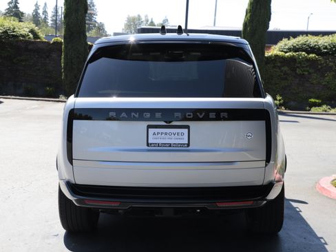 Certified 2025 Land Rover Range Rover SV AWD/4WD image 5