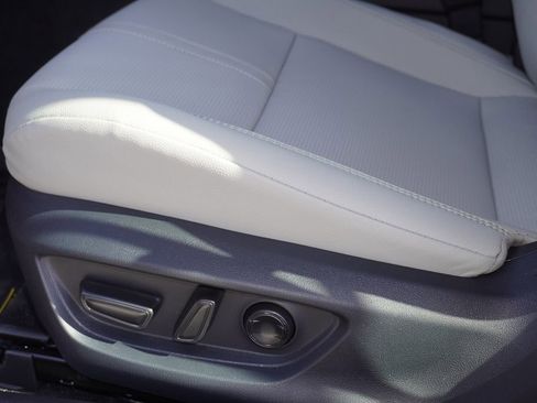 New 2026 Toyota Camry XLE image 10