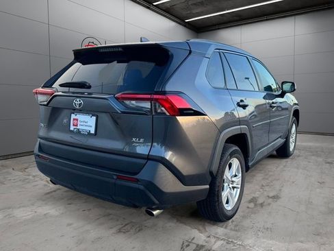 Certified 2021 Toyota RAV4 XLE AWD/4WD image 34