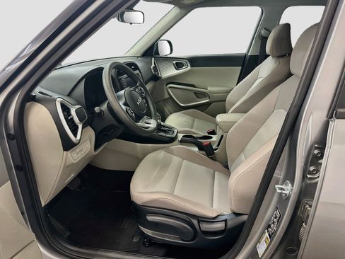 Used 2022 Kia Soul LX w/ Technology Package FWD image 13