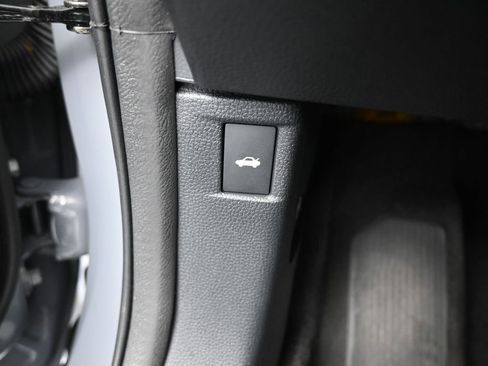 Used 2023 Honda Accord EX-L image 33