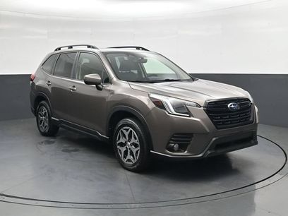 Used 2022 Subaru Forester Premium w/ Popular Package #1