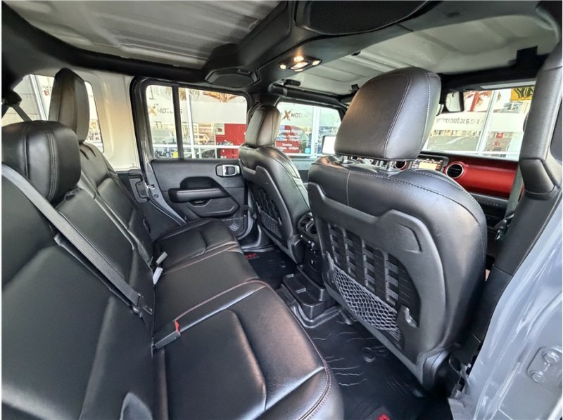 Used 2019 Jeep Wrangler Unlimited Rubicon AWD/4WD image 31