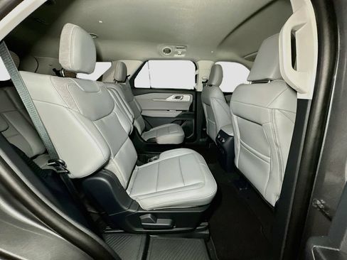 New 2026 Ford Explorer Active w/ Active Comfort Package AWD/4WD image 33