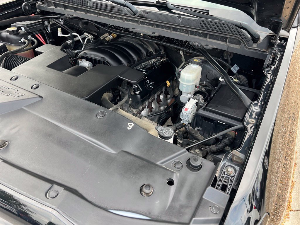 Used 2018 Chevrolet Silverado 1500 LT AWD/4WD image 38