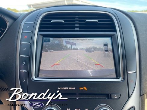 Used 2017 Lincoln MKX Reserve image 8