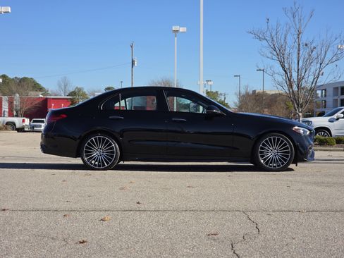 Used 2024 Mercedes-Benz C 300 Sedan image 7
