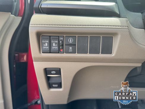Used 2024 Honda Odyssey EX image 13