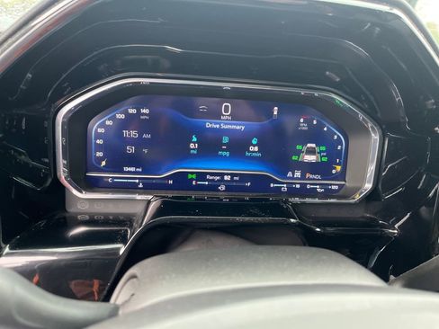 Used 2024 Chevrolet Silverado 2500 High Country w/ High Country Premium Package image 9