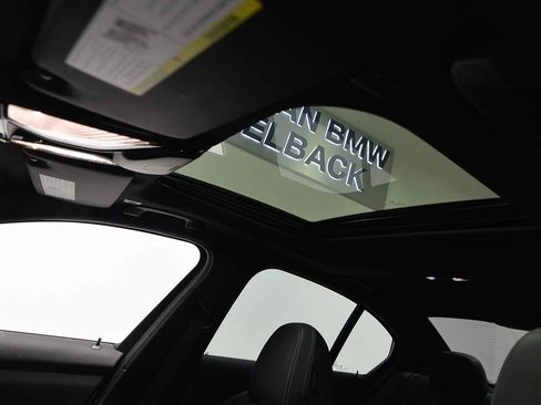 Certified 2025 BMW 330i Sedan w/ Convenience Package RWD image 7