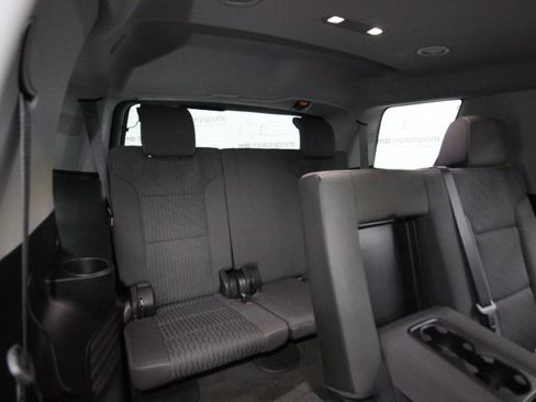 Used 2018 GMC Yukon SLE w/ SLE Value Package image 21