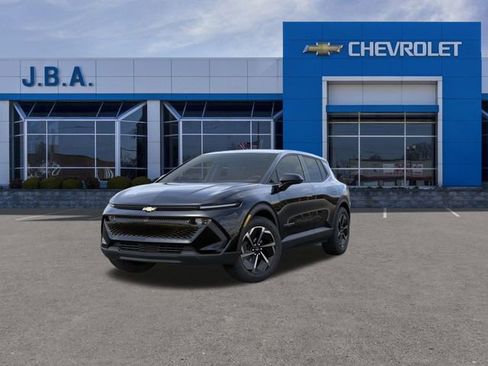 New 2026 Chevrolet Equinox EV LT image 9