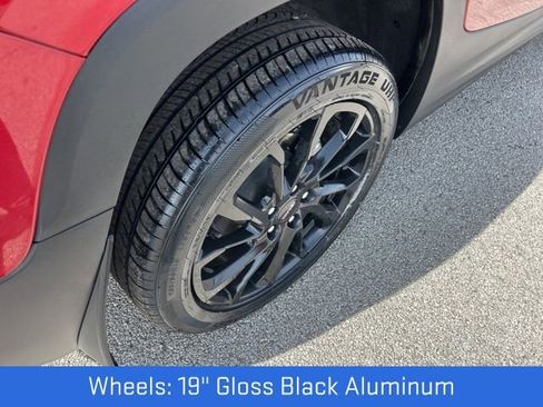 Certified 2023 GMC Terrain SLE w/ Driver Convenience Package image 18