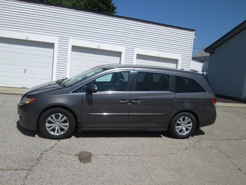 Used 2016 Honda Odyssey EX-L image 3
