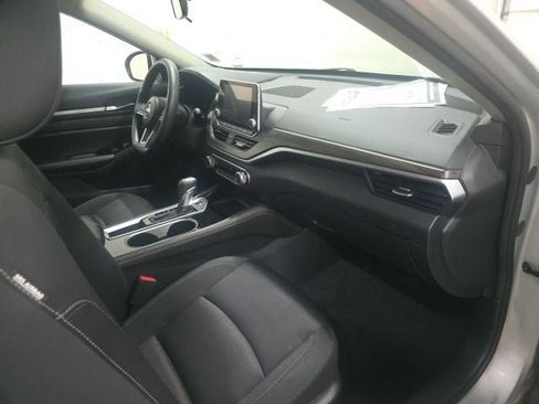 Used 2023 Nissan Altima 2.5 SV FWD image 4