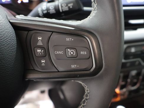Used 2025 Jeep Wrangler Unlimited Rubicon AWD/4WD image 32