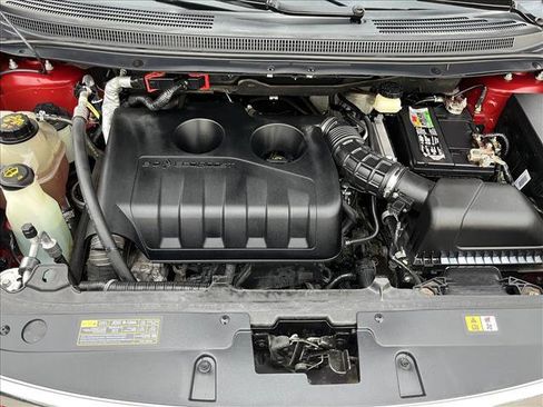 Used 2013 Ford Edge SEL image 24