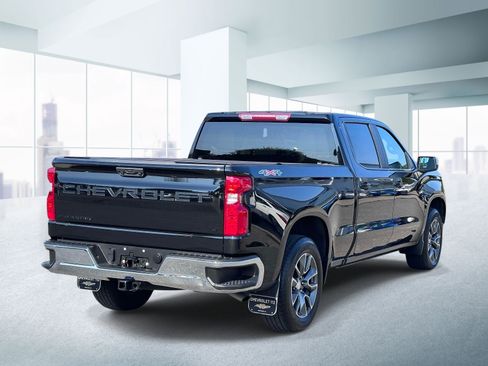 Used 2023 Chevrolet Silverado 1500 LT w/ Protection Package AWD/4WD image 4