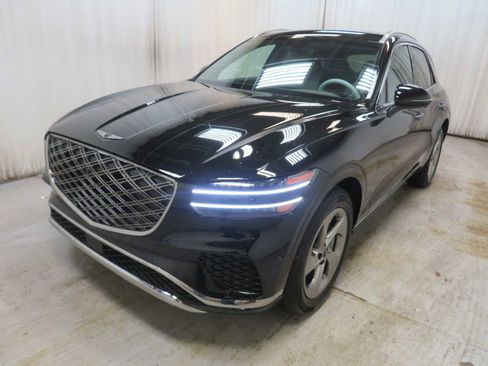 New 2026 Genesis GV70 2.5T Advanced image 3