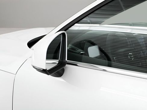 New 2025 Volvo XC40 B5 Core w/ Protection Package Premier image 11