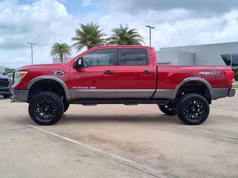 Used 2016 Nissan Titan PRO-4X AWD/4WD image 4