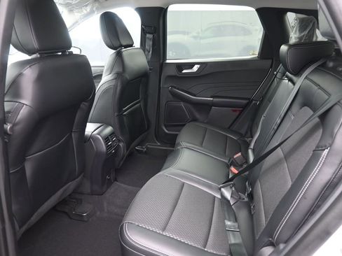 New 2026 Ford Escape SE image 33