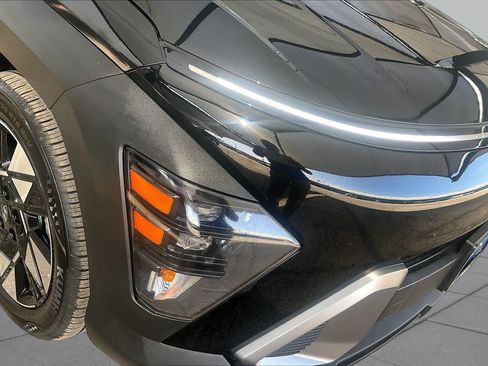 Certified 2025 Hyundai Kona SEL FWD image 28