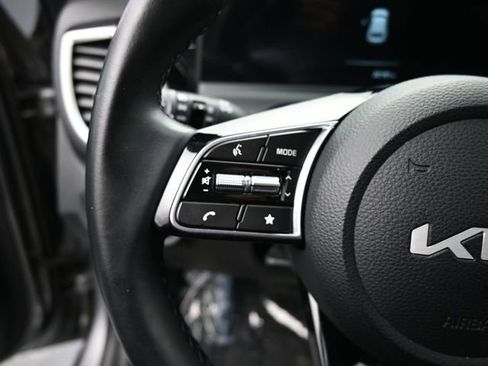 Used 2025 Kia Seltos S image 15