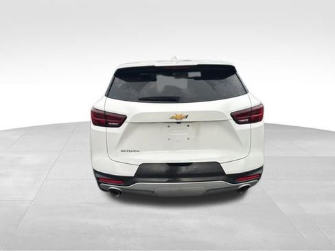 Used 2024 Chevrolet Blazer LT image 3