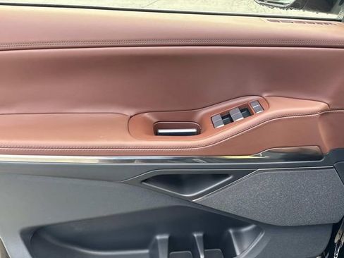 New 2025 Lincoln Navigator L Reserve AWD/4WD image 23