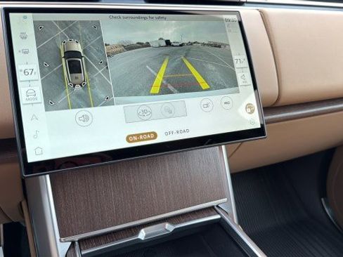 New 2026 Land Rover Range Rover Long Wheelbase SE image 26