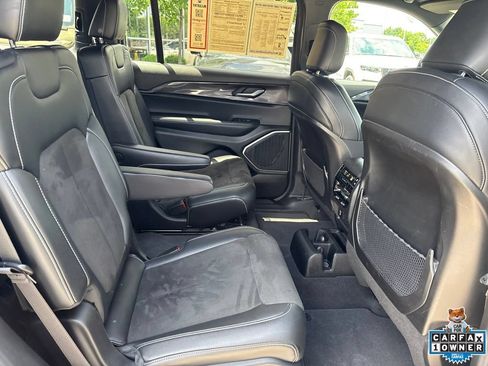 Used 2021 Jeep Grand Cherokee L Laredo AWD/4WD image 41