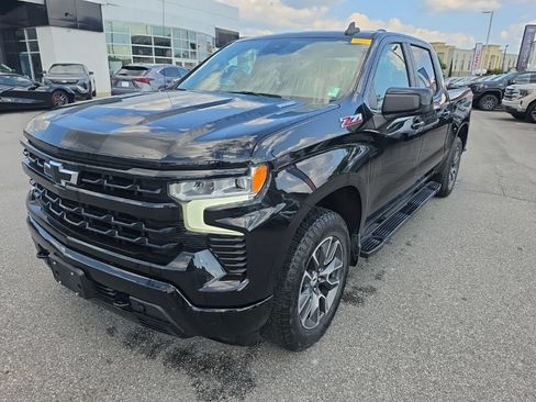 Used 2023 Chevrolet Silverado 1500 RST AWD/4WD image 3