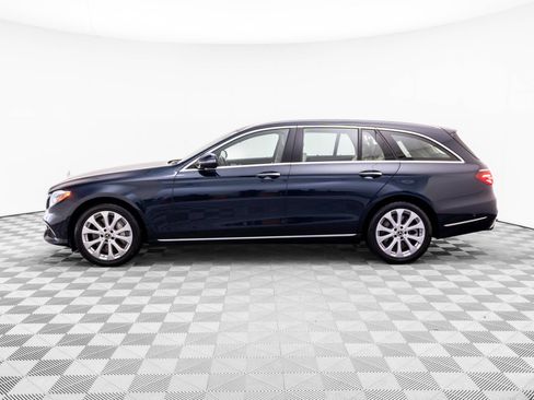 Used 2017 Mercedes-Benz E 400 4MATIC Wagon image 2
