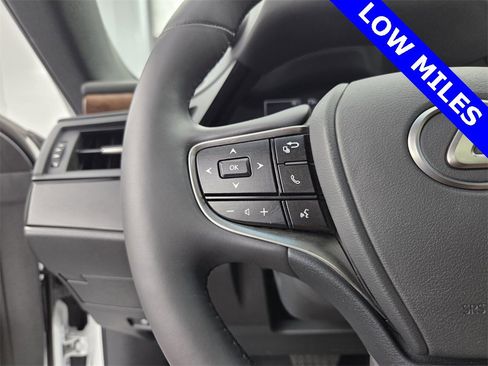 Used 2022 Lexus ES 350 w/ Premium Package image 30