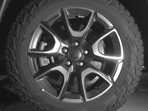 Used 2025 Jeep Compass Trailhawk AWD/4WD image 12