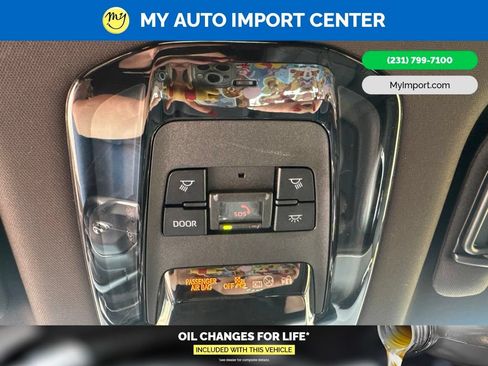 Used 2022 Toyota Venza Limited AWD/4WD image 24