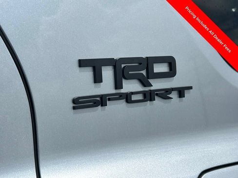 Used 2025 Toyota 4Runner TRD Sport AWD/4WD image 17
