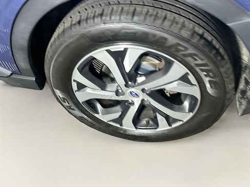 Used 2022 Subaru Outback Limited w/ Popular Package #2 AWD/4WD image 11