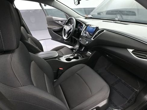Used 2023 Chevrolet Malibu LT FWD image 44