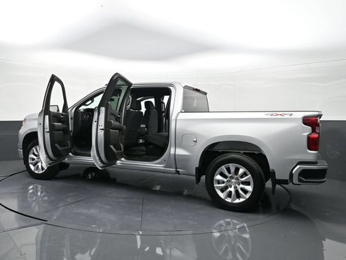Used 2022 Chevrolet Silverado 1500 Custom AWD/4WD image 36