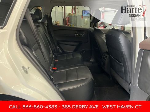 Used 2021 Nissan Rogue SV w/ Premium Package AWD/4WD image 23