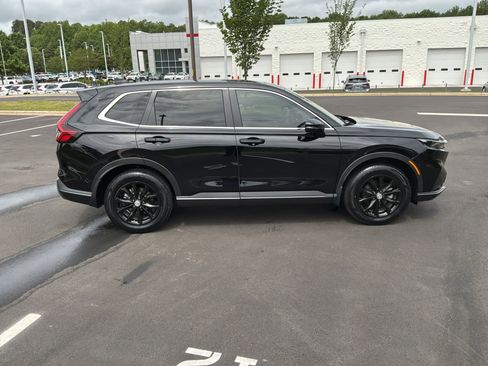 Used 2025 Honda CR-V EX-L image 11