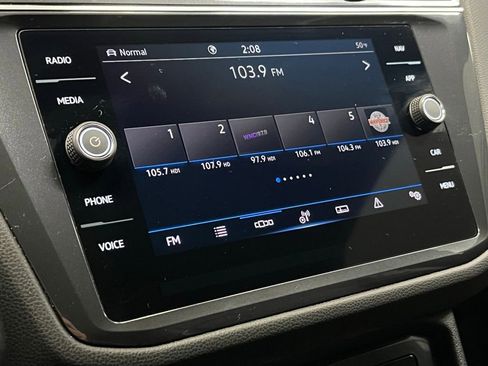 Used 2022 Volkswagen Tiguan SEL R-Line image 26