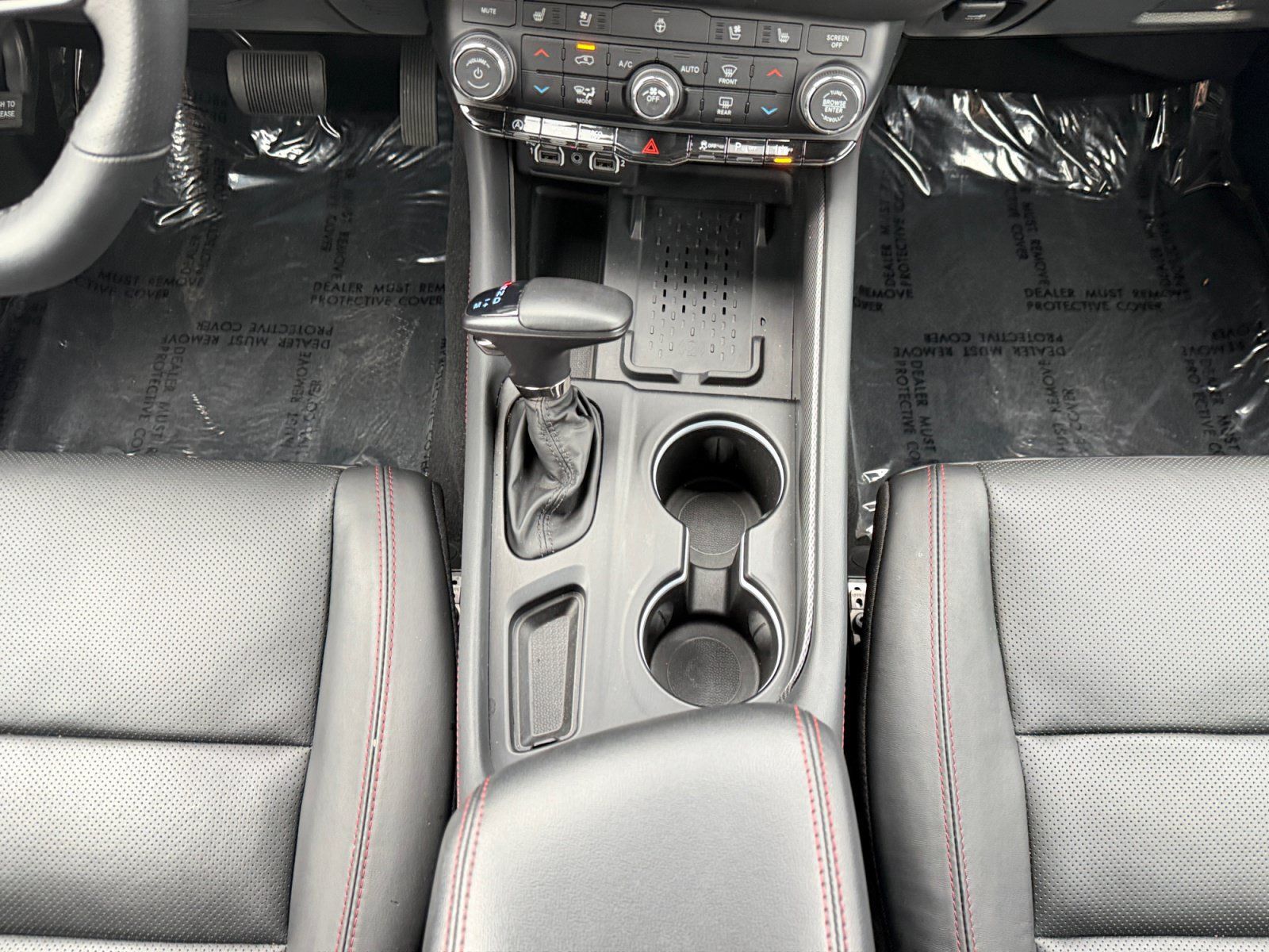 Used 2025 Dodge Durango GT AWD/4WD image 14