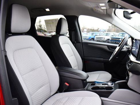 Used 2023 Ford Escape Active w/ Tech Pack #1 image 16