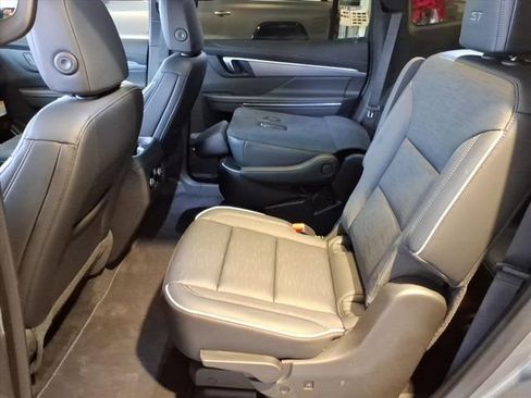 New 2026 Buick Enclave Sport Touring w/ Power Package image 7