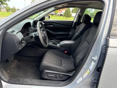 Used 2025 Honda Accord SE image 15
