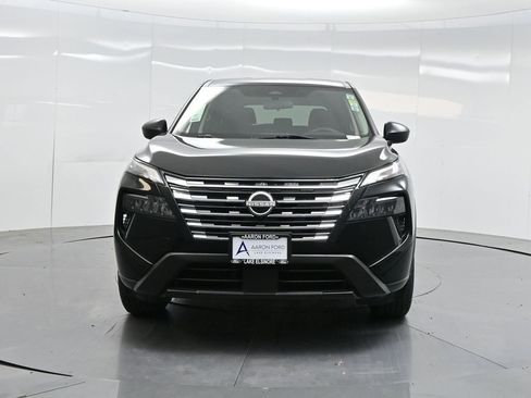 Used 2024 Nissan Rogue S image 33