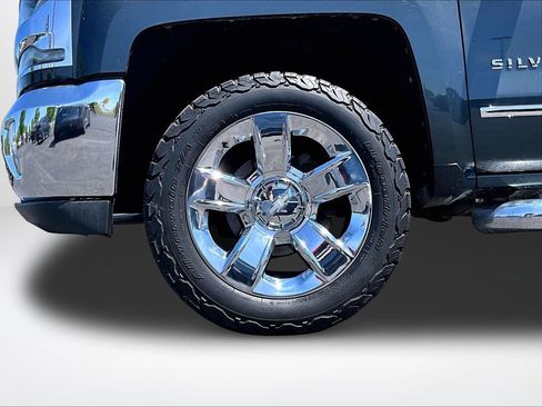 Used 2017 Chevrolet Silverado 1500 LTZ w/ Sport Package AWD/4WD image 10